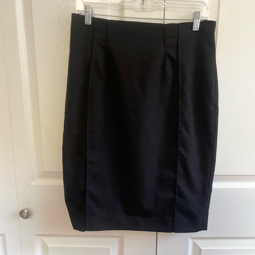 5 for $25! H&M Elegant Black Pencil Skirt